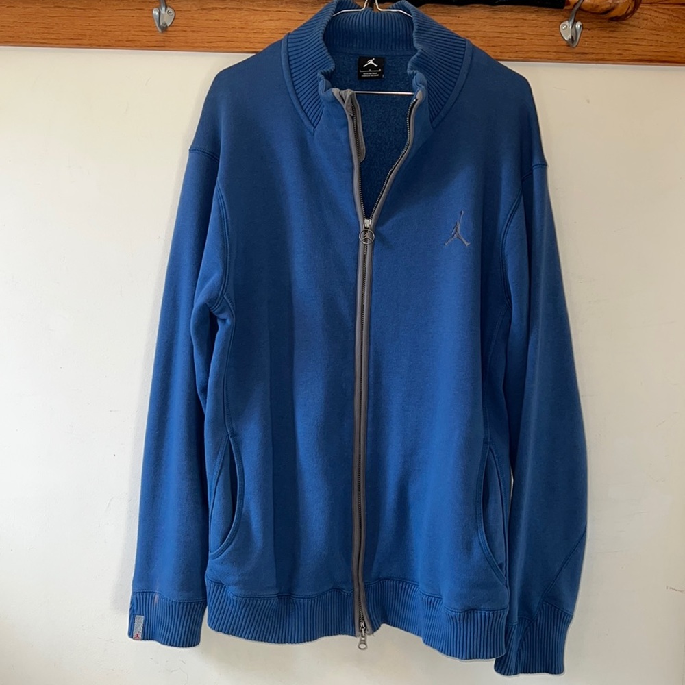 Air Jordan Men’s L Blue Cotton Zip Jacket